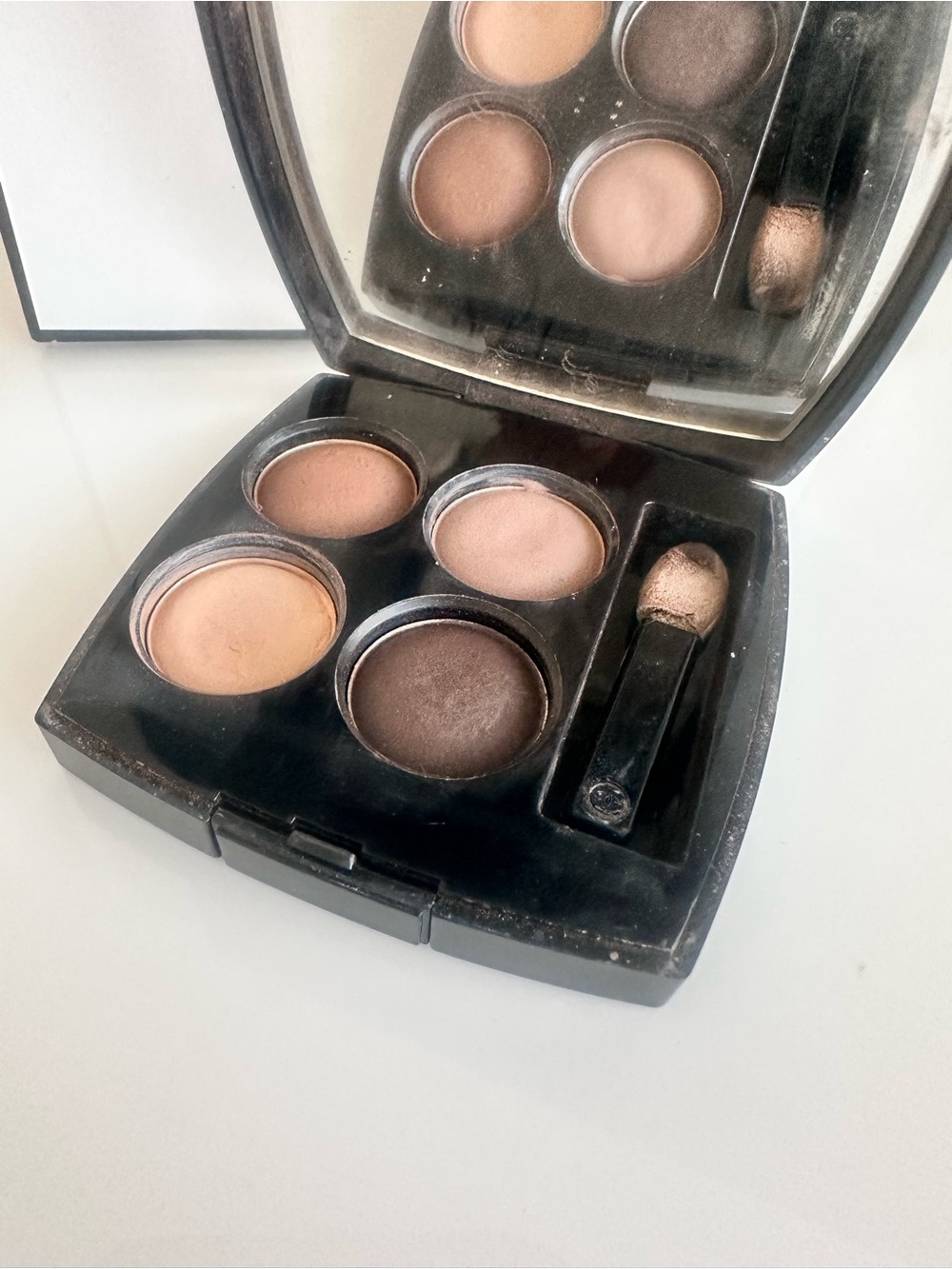 Chanel eyeshadow quad brown mat colors -